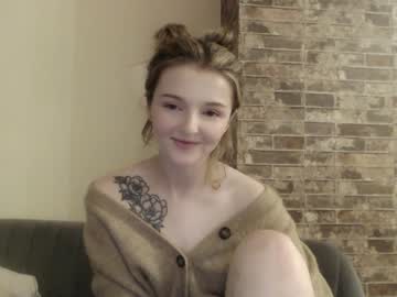 webcam girl lucydelovely today image #3571236