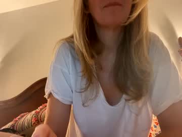 webcam girl daydreamymilf today image #2576939
