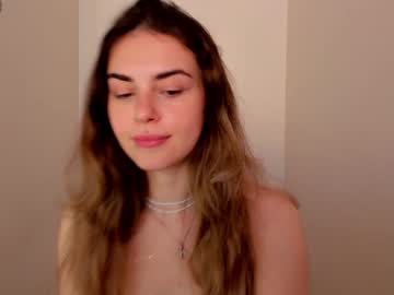 webcam girl emmycrystal_ today image #4011060