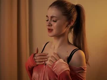 webcam girl croco_coco today image #4083977