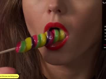 webcam girl lettymoa today image #3329441
