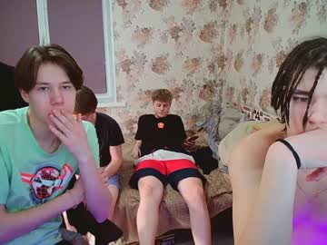 webcam man nikolas228 today image #1122608