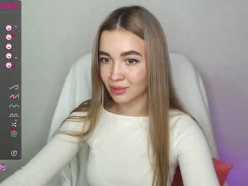 webcam girl yourvirusqueen_ today image #2211043