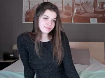 webcam girl sof1a_shy today image #3536413