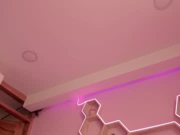 webcam girl bella_adams_ today image #2017476