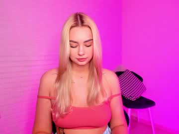 webcam girl 8a8y_nura today image #1048239