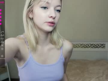 webcam girl white__crystal_ today image #2139234
