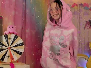 webcam girl _biscuitty today image #428754