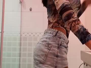 webcam girl yourbonie today image #3917621