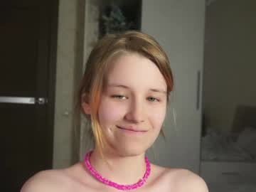 webcam girl silviaharkey today image #4072843