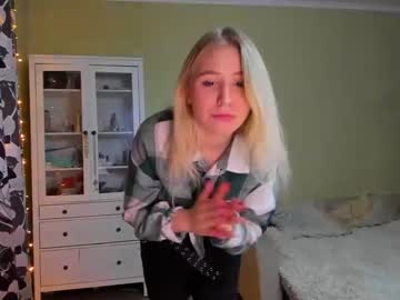 webcam girl lil_shynee today image #3983760
