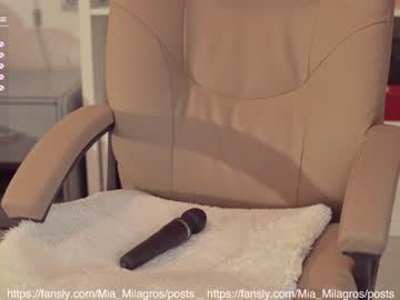 webcam girl mia_milagros today image #2223885