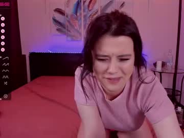 webcam girl sharlotte_gilbi today image #2107277