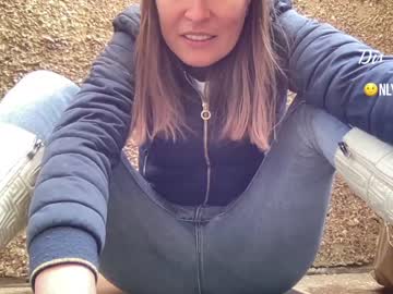 webcam girl eatmypie69 today image #1603412