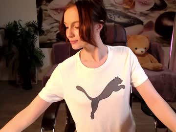 webcam girl jennycutey today image #3078935