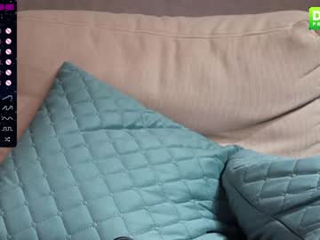 webcam girl fallen_angel_18 today image #1429059