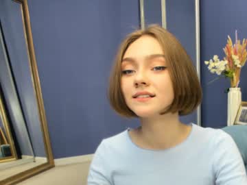 webcam girl adelewilson__ today image #452480