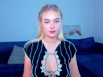webcam girl 8a8y_nura today image #2017312