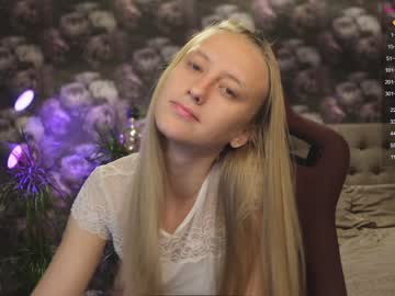 webcam girl angeellina today image #2481083