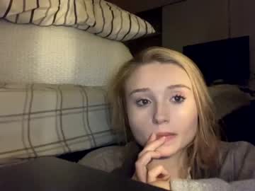 webcam girl princesshannnnn today image #385749