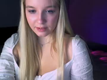 webcam girl nordmermaid today image #1238285
