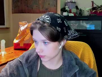 webcam girl ketlinrous today image #1114846