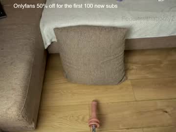 webcam girl naughtyrider69 today image #2318057