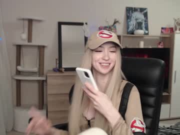 webcam girl gudeeetama today image #377362