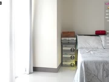 webcam girl belle_adrienne today image #291741