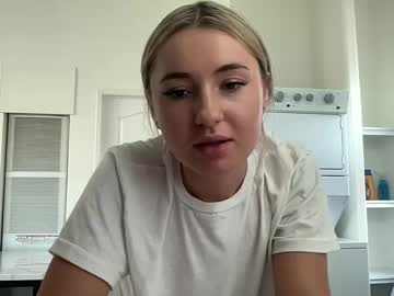 webcam girl lilamarie24 today image #4028948