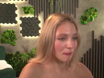 webcam girl roselyn_rose today image #4077864