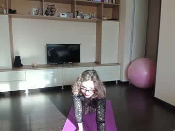 webcam girl emilymilf__ today image #3840512