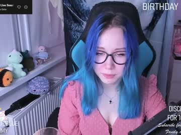 webcam girl blue_mooncat today image #2768206