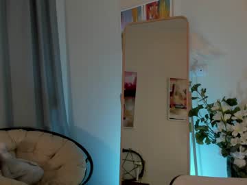 webcam girl yohji_yamamotoo today image #3453501