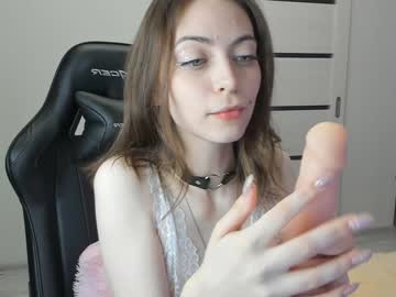 webcam girl lika_moon today image #563105