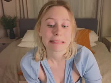 webcam girl brook1yn_white today image #4057223