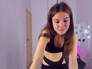 webcam girl aurora_bray today image #2786995