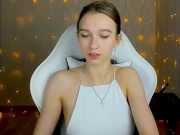 webcam girl alisaa_1 today image #3815636