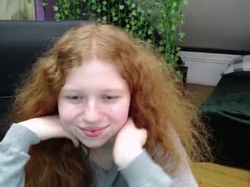 webcam girl molly_redhead today image #885720