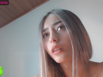 webcam girl gummy_bear7 today image #800819