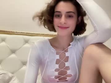 webcam girl crown_of_vice01 today image #2746090