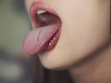webcam girl hoolybunny today image #2453212