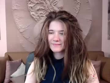 webcam girl annieaimee today image #2283425