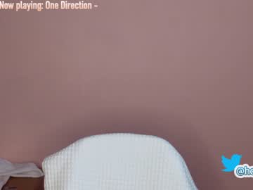 webcam girl hollyextra today image #2091058