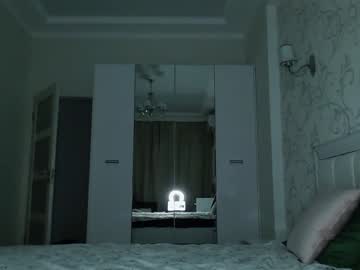 webcam girl fallen_angel_18 today image #1927729