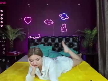 webcam girl britney_presty today image #2201342