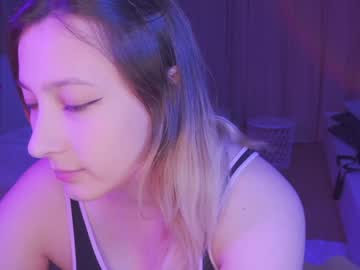 webcam girl aveksmr today image #2732868