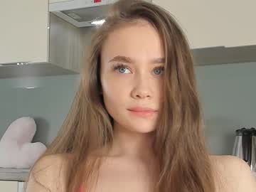 webcam girl miaaperry today image #3792885