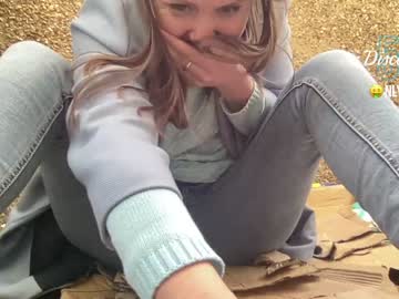 webcam girl eatmypie69 today image #1537580