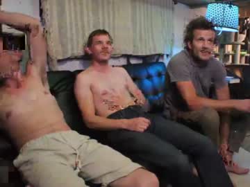 webcam man hollandhousestudios today image #1607184